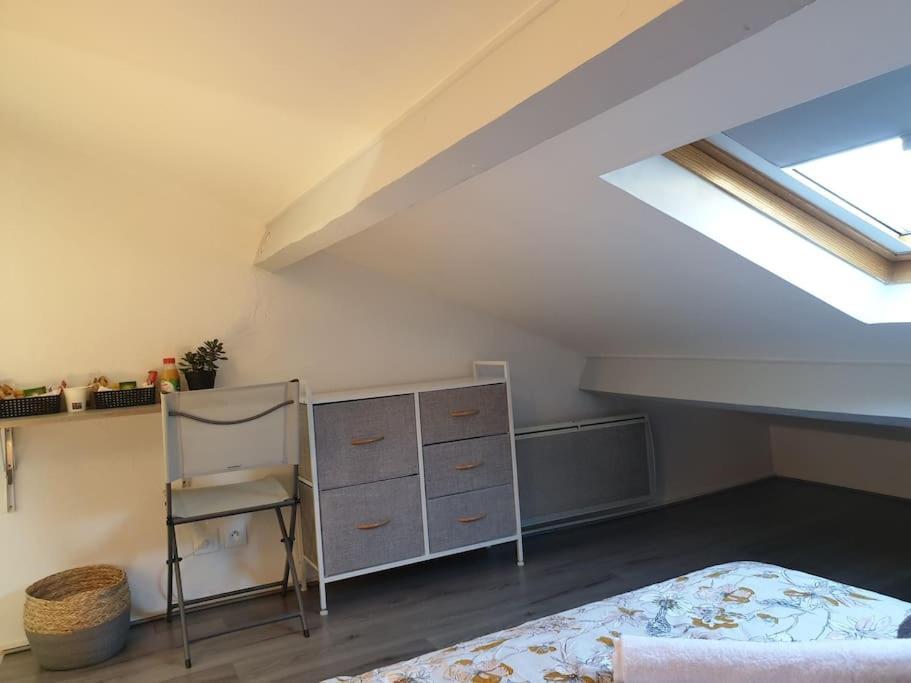 Appartement Duplexe De 1 A 4 Chambres Privees Dans Maison Le Teil Extérieur photo